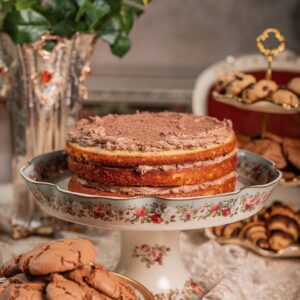 Cake de Vainilla con Mousse de Chocolate