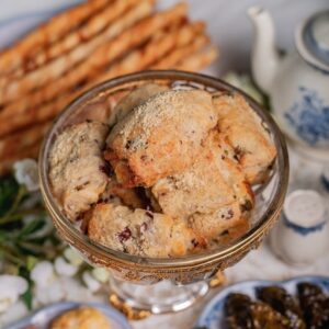 Panes de Aceitunas y Parmesano